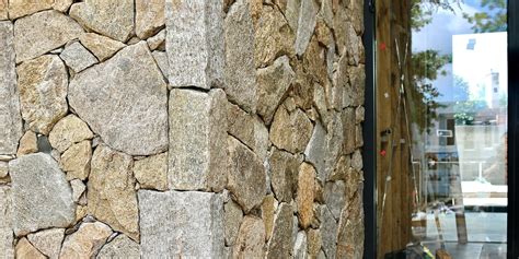 10 Stunning Natural Stone Facades on House Exteriors