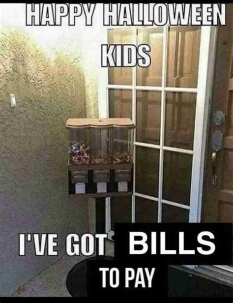 Collection of Best HALLOWEEN Memes 2023 - Guide For Geek Moms