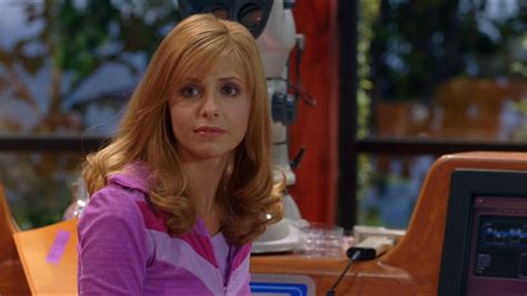 Daphne Blake (Sarah Michelle Gellar) | Scoobypedia | FANDOM powered by Wikia