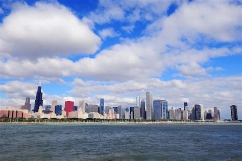 Free Photo | Chicago skyline over Lake Michigan