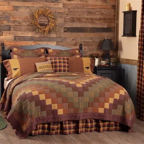 Rustic Country Quilts - Primitive, Western, Farmhouse and Lodge Styles - Retro Barn Country Linens