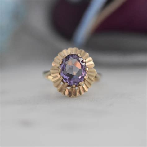 Amethyst Solitaire Ring in 9ct Gold - Gems Afire - Vintage Jewellery UK