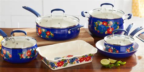 Best Ceramic Cookware Sets of 2022 — Top Ceramic Pans for Every Kitchen