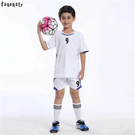 High quality child soccer jerseys 2017 2018 kids soccer set boys custom football jersey uniforms ...