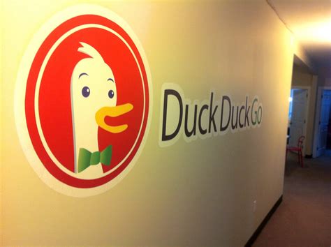 DuckDuckGo Search Engine - Dark Web Live