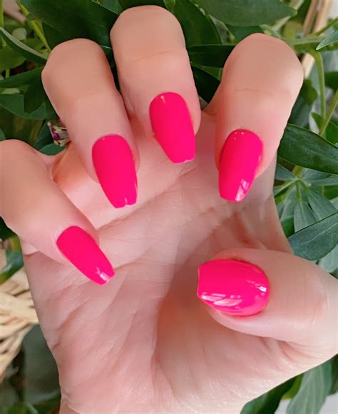 Neon Hot Pink Nails