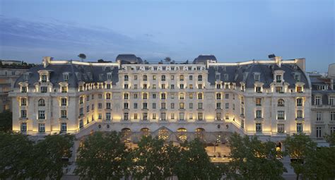 Luxury Hotels Paris Archives - LUXUO