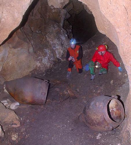 World’s oldest Italian wine just discovered – Popular Archeology