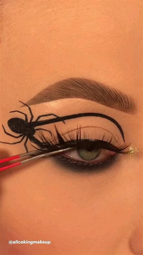 makeup tutorial, eyeliner, halloween makeup, spider liner, (@alicekingmakeup) | Halloween makeup ...