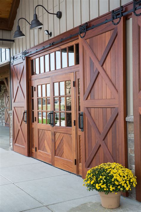 Sliding Barn Doors: Revolutionizing Exteriors – HOMYRACKS