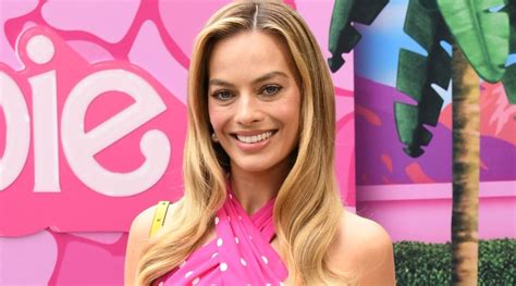 Margot Robbie’s Pink Polka Dot Dress Is the Best Take on the Barbiecore ...