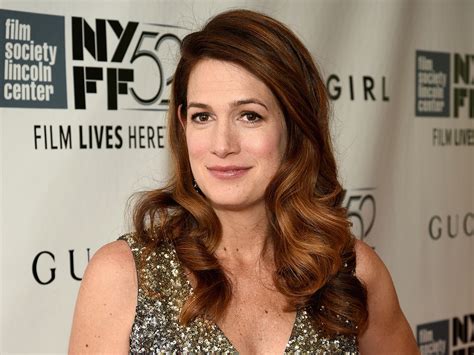 A talk with "Gone Girl" author Gillian Flynn - CBS News