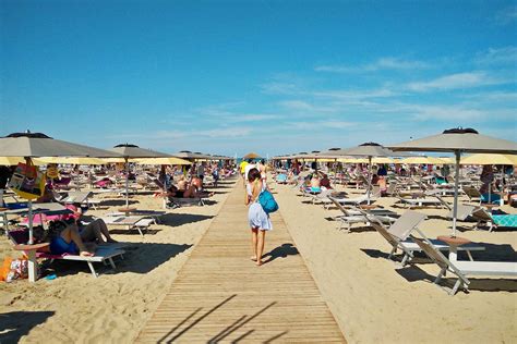 Miramare beach of Rimini - Trovaspiagge