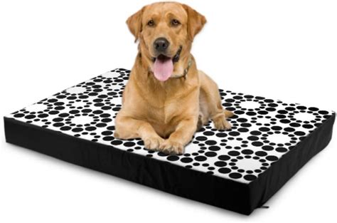 Medium Size Dog Bed Seamless Monochrome Black and White Dog Padded Mat Comforting Dog Bed ...