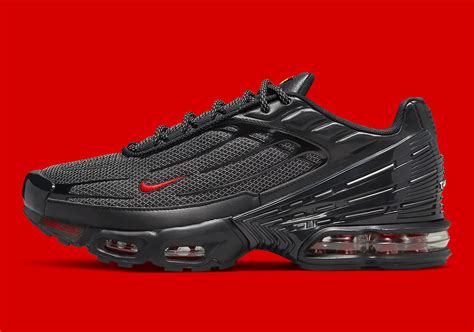 Nike Air Max Plus 3 Black Red Silver DO6385-002 | SneakerNews.com