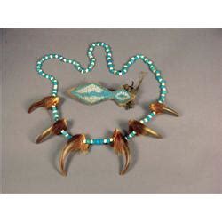 Native American Bear Claw Necklace