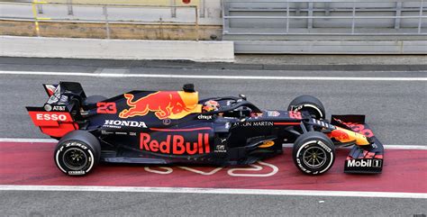 Red Bull F1 Car Manufacturer 2024 - Vitia Lanita