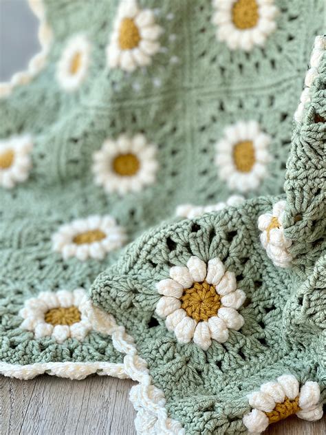 Crocheted Daisy Baby Blanket Crochet Blanket Granny Square Crochet | Hot Sex Picture