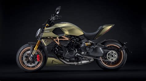 Limited-edition Ducati Diavel 1260 Lamborghini channels the Sian FKP 37