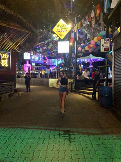 Koh Samui Nightlife and the best food - Tia Does Travel