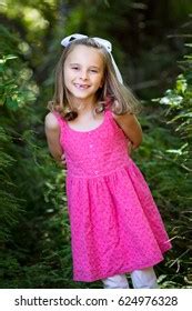 Smiling Little Girl Missing Teeth Stock Photo 624976328 | Shutterstock