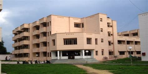 IIIT Allahabad - Info, Ranking, Cutoff & Placements 2014 | College Pravesh