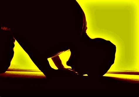 Sujud (Sajdah) Wallpapers - Articles about Islam