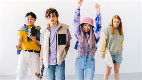 Millennial vs Gen Z Fashion: Style Differences and Influences