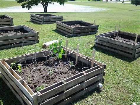 How To Build A Raised Garden Bed With Pallets