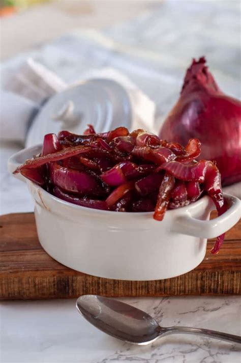 Caramelized Sweet Red Onion Relish Recipe - Your Guardian Chef