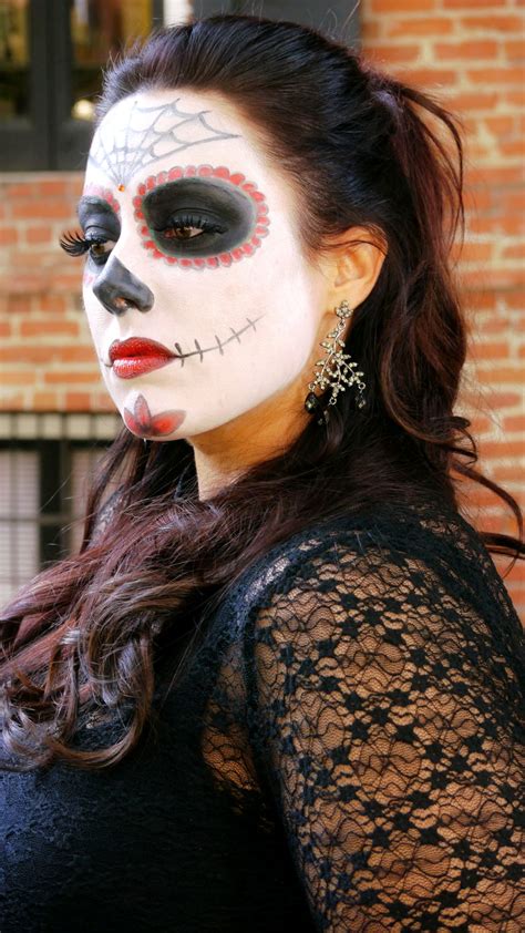 30 Sugar Skull Halloween Makeup Ideas to Look Scary - Flawssy