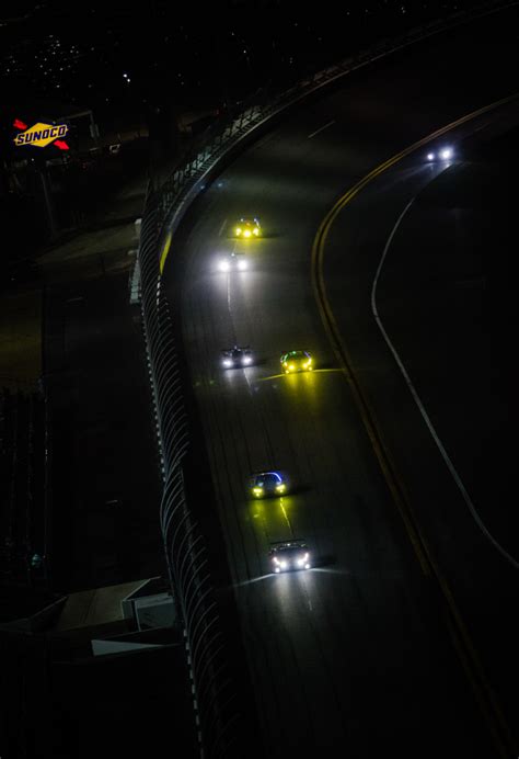 24 Stunning Photos from the Rolex 24 at Daytona - Airows