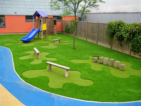 Fresh Garden News: How to Build an Outdoor Play Space for Your Young Children