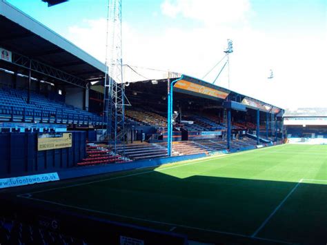 Kenilworth Road Stadium – StadiumDB.com