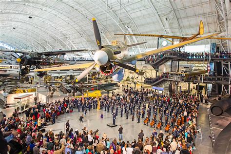 THE NATIONAL AIR & SPACE MUSEUM - TAKE NEW YORK TOURS