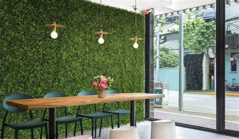 The Complete Guide to Artificial Grass Wall Design Ideas - Ekip