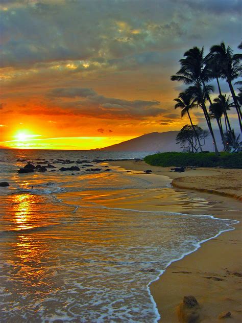 Sunset at Island of Maui, Hawaii, USA: | Shah Nasir Travel