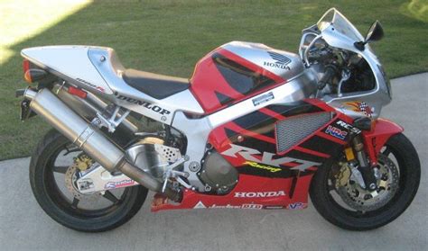 2004 Honda rc51 nicky hayden edition review