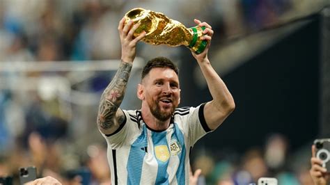 'Between Ronaldo and Messi, I take Messi' - Former Spain boss Del Bosque hails Argentina ...