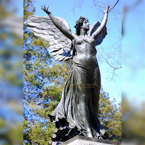 Hot sale beautiful green wood cemetery bronze statue of resurrection angel