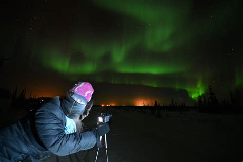 How a Guide Adds to Your Northern Lights Photography Tour