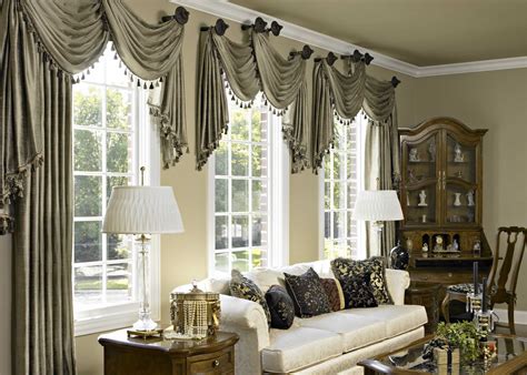 10 Curtain Ideas for an Elegant Living Room