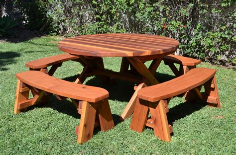 Round Wood Picnic Table with Wheels | Forever Redwood