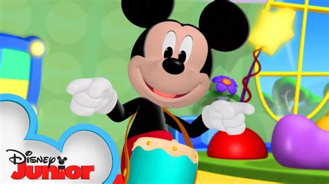 Dance Party at the Clubhouse 🕺| Mickey Mornings | Mickey Mouse Clubhouse | @disneyjunior - YouTube