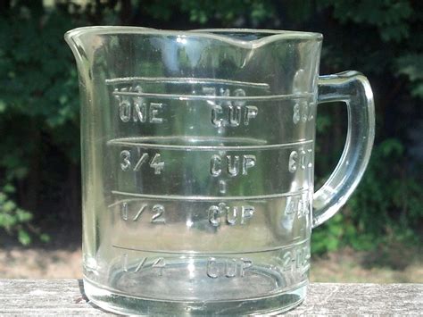 20++ Vintage Glass Measuring Cups - HOMYHOMEE