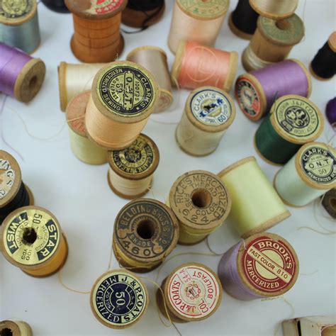 Lot 112 Wooden Thread Spools All Sizes Sewing Crafts Belding Corticell – Olde Kitchen & Home