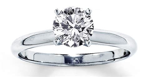 Kay Jewelers Accused Swapping Diamonds Engagement Rings