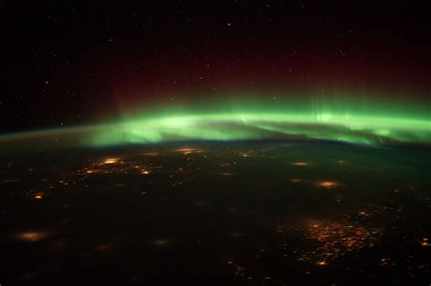 Astronauts Snap Amazing Northern Lights Videos From Space | Space