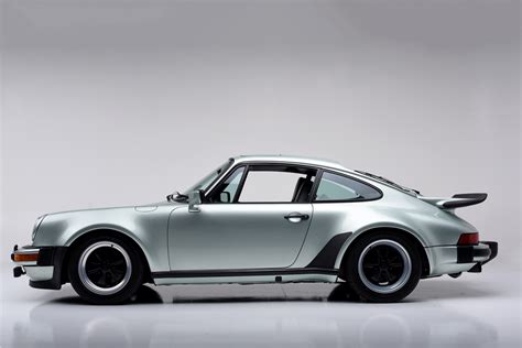 1977 PORSCHE 930 TURBO - Side Profile