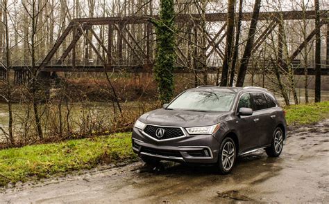 New Acura MDX Sport Hybrid exhibits poise, refinement - CNET